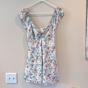 🔥Abercrombie & Fitch Floral Off-Shoulder Mini Dress🔥